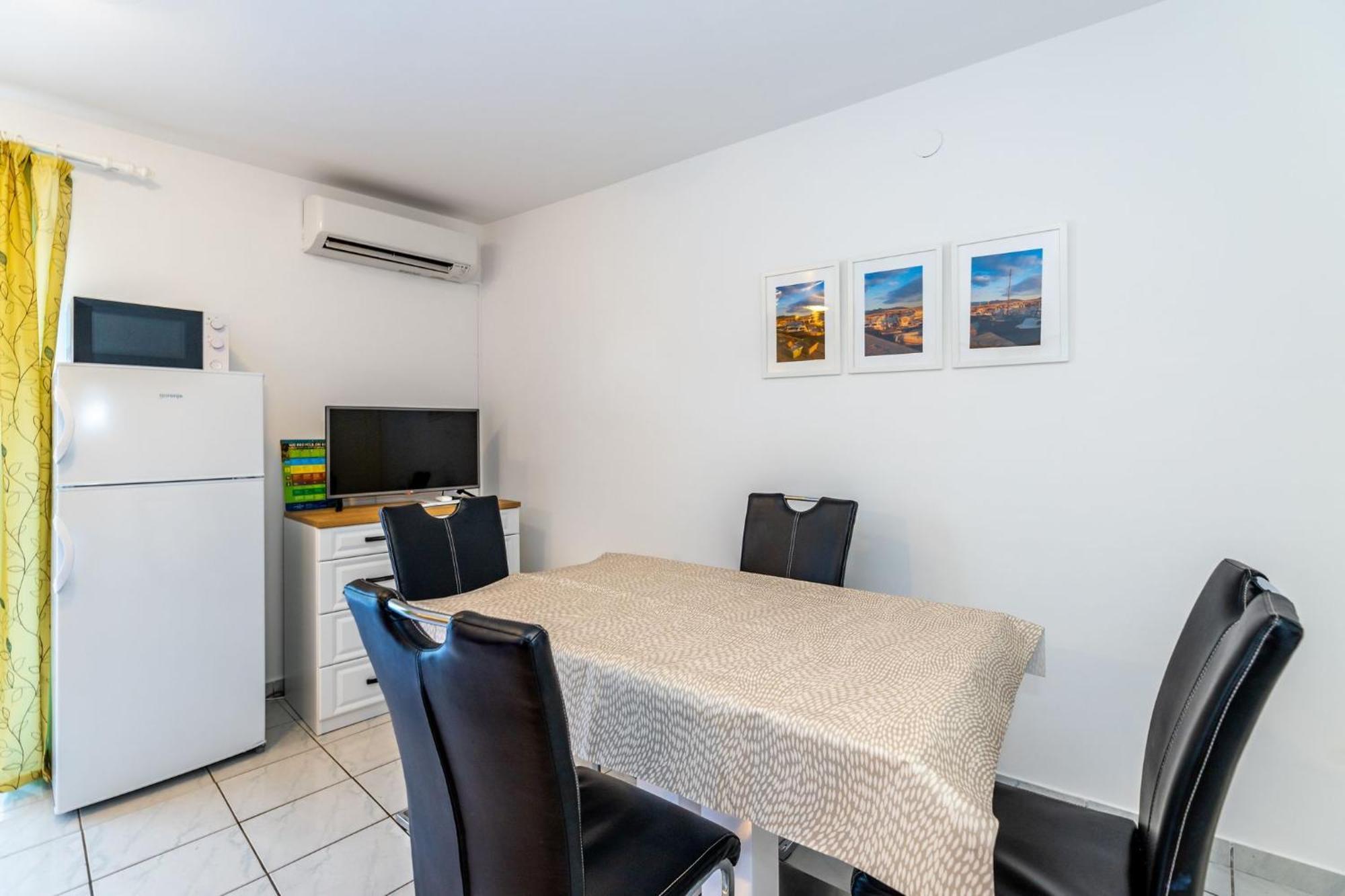 Apartments Oleander Kricin Baška Kültér fotó